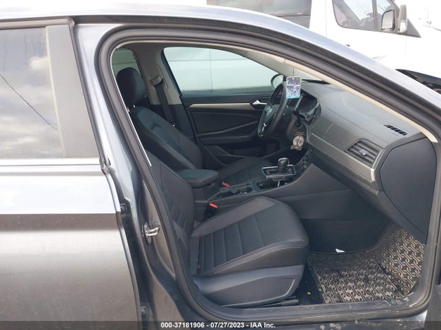 3VWC57BU2MM093885 Volkswagen Jetta S/se/r-line