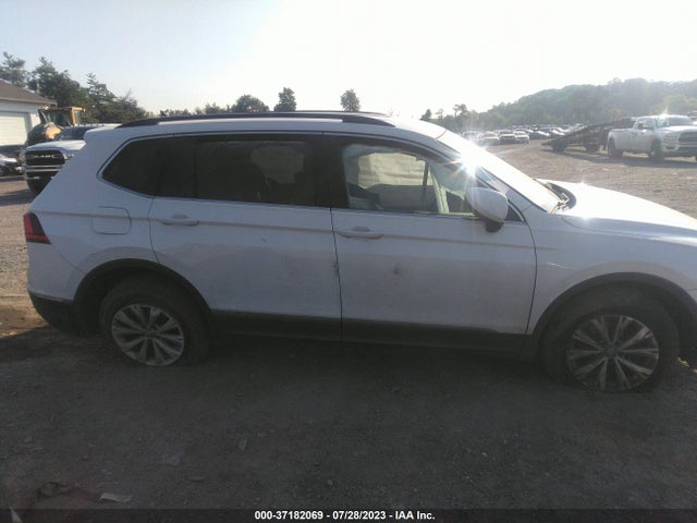 2018 VOLKSWAGEN TIGUAN SEL/SE VIN: 3VV2B7AX0JM035743
