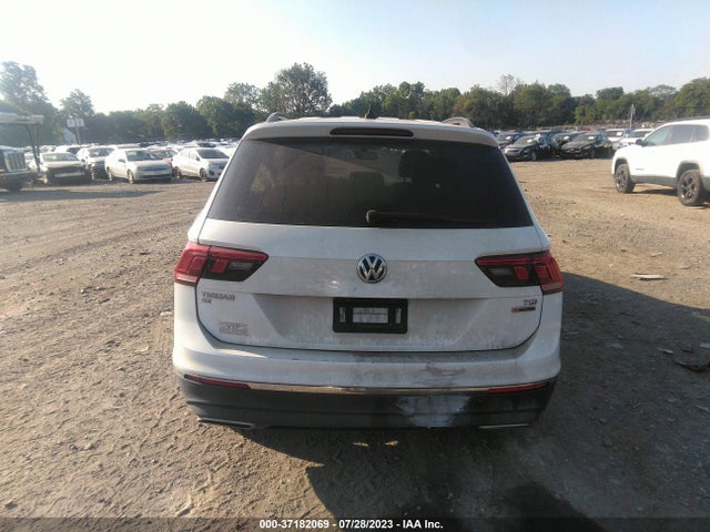 2018 VOLKSWAGEN TIGUAN SEL/SE VIN: 3VV2B7AX0JM035743