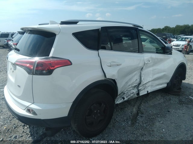 Toyota RAV4 LE 2016 JTMZFREV3GJ065587 Image 13