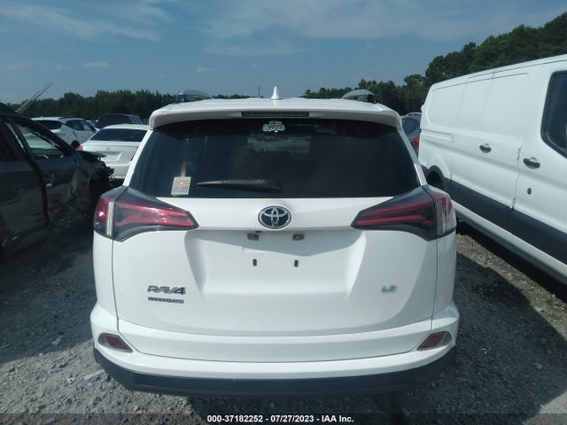 Toyota RAV4 LE 2016 JTMZFREV3GJ065587 Image 16