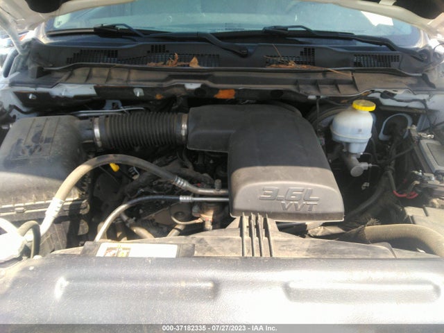 1C6RR7LG5MS543859 RAM 1500 Classic Slt