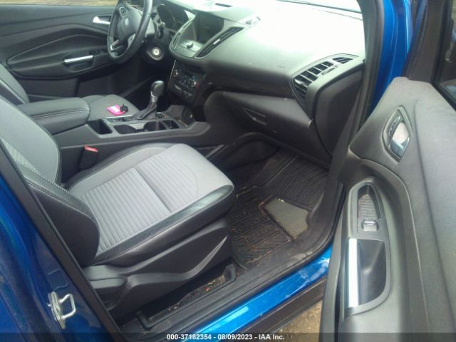 1FMCU9G94HUE95345 Ford ESCAPE SE