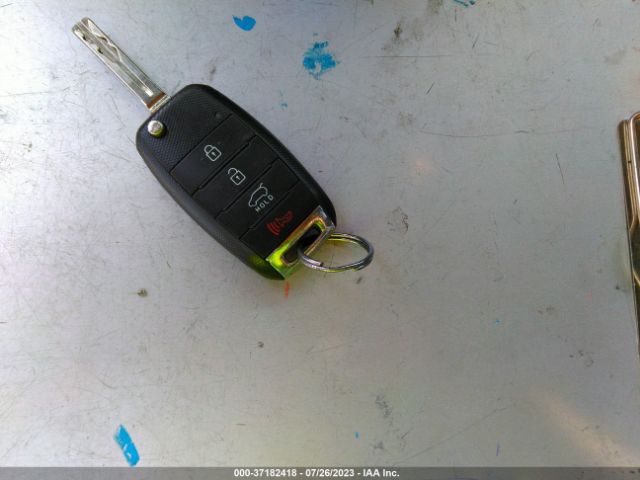 KNDJN2A27F7175153 KIA Soul Base
