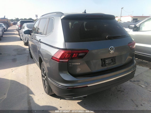 3VV3B7AX0MM071263 Volkswagen Tiguan Se/se R-line Black/sel