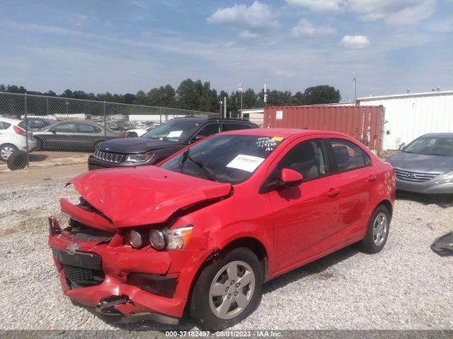 Chevrolet SONIC LS 2014 1G1JA5SH5E4237514 Image 2