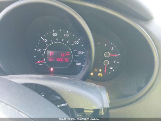 KNDJN2A28F7207902 KIA Soul Base