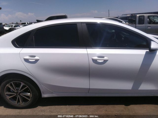 3KPF24ADXPE617422 KIA Forte Lxs