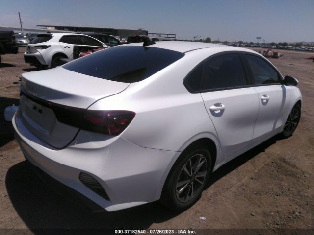 3KPF24ADXPE617422 KIA Forte Lxs