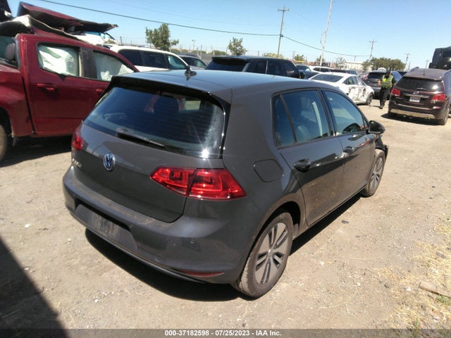 2016 Volkswagen Golf, VIN: WVWPP7AU1GW916861