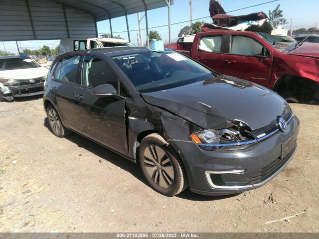 2016 Volkswagen Golf, VIN: WVWPP7AU1GW916861