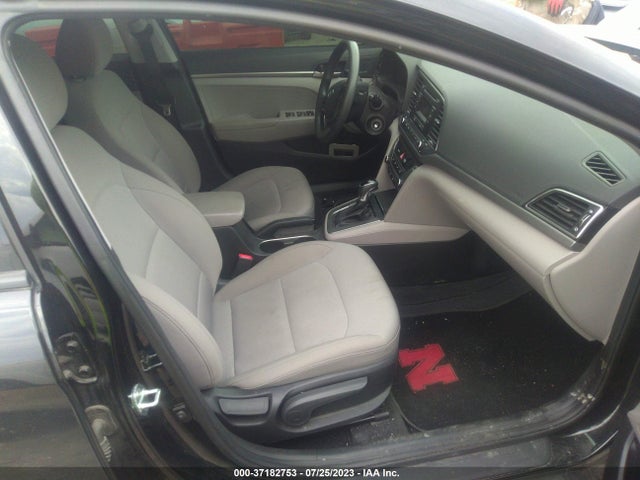 Hyundai ELANTRA SE 2018 5NPD74LF6JH332355 Image 10