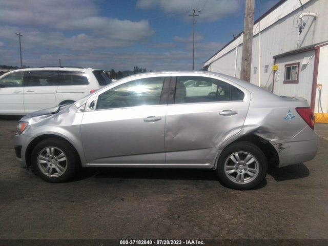 Chevrolet SONIC LT 2014 1G1JC5SH7E4236567 Image 6
