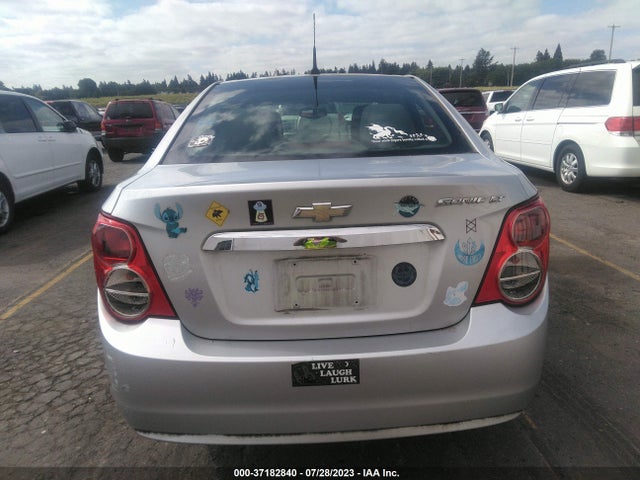 Chevrolet SONIC LT 2014 1G1JC5SH7E4236567 Image 8