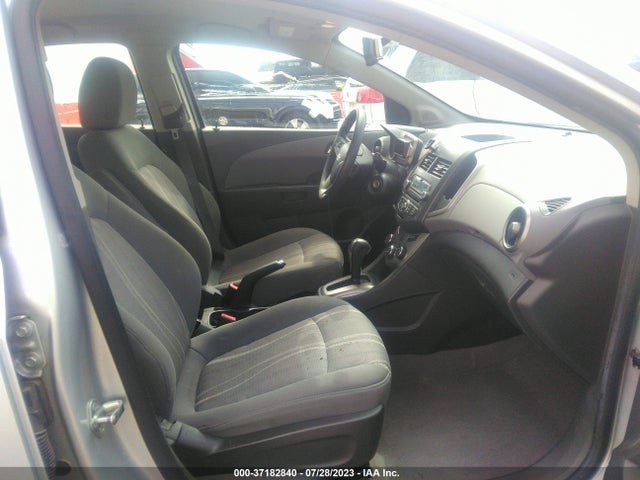 Chevrolet SONIC LT 2014 1G1JC5SH7E4236567 Image 11