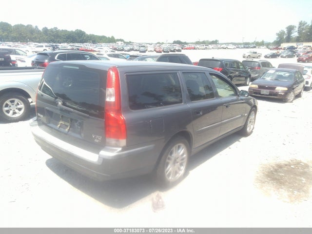 2004 VOLVO V70 VIN: YV1SW59V142452353