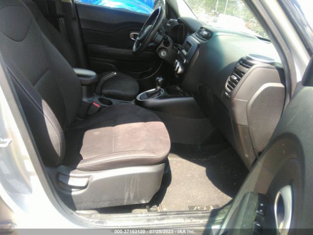 KNDJN2A25F7788923 KIA Soul Base