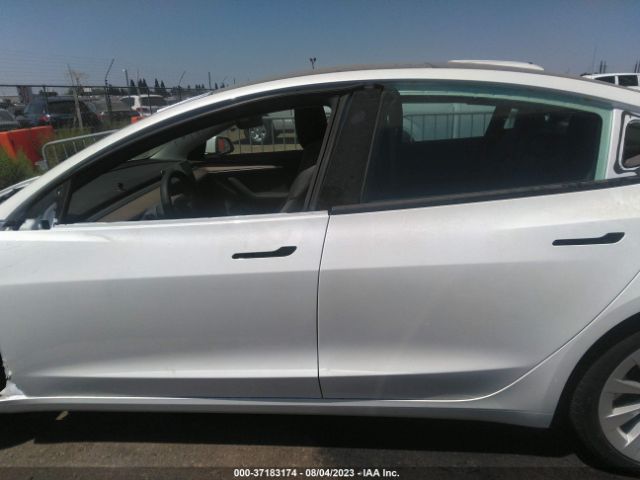 5YJ3E1EA5PF431841 Tesla MODEL 3
