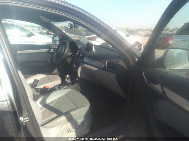 WA1BCCFS7JR004838 Audi Q3 Premium/sport Premium