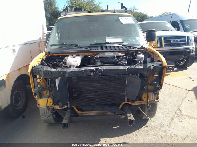 Chevrolet EXPRESS CARGO VAN 2019 1GCWGAFP7K1181420 Image 3