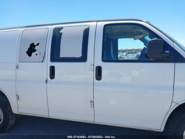 Chevrolet EXPRESS CARGO VAN 2016 1GCWGAFF2G1245538 Image 5