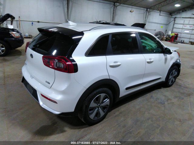 KNDCB3LC2K5244379 KIA NIRO LX