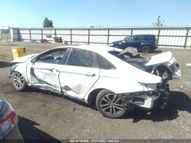 3VWAM7BU0NM028111 Volkswagen Jetta Sport