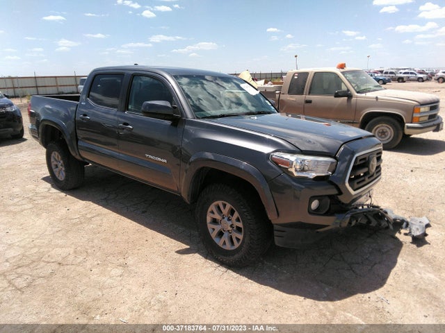 2018 5TFAZ5CN2JX063561 main image