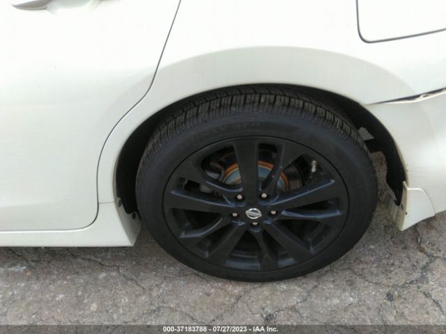 1N4AL3AP2HC195866 Nissan Altima 2.5 Sr