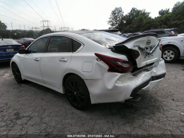 1N4AL3AP2HC195866 Nissan Altima 2.5 Sr
