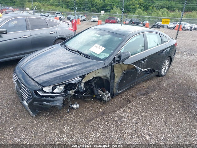 Hyundai SONATA SE 2018 5NPE24AF1JH614392 Image 2
