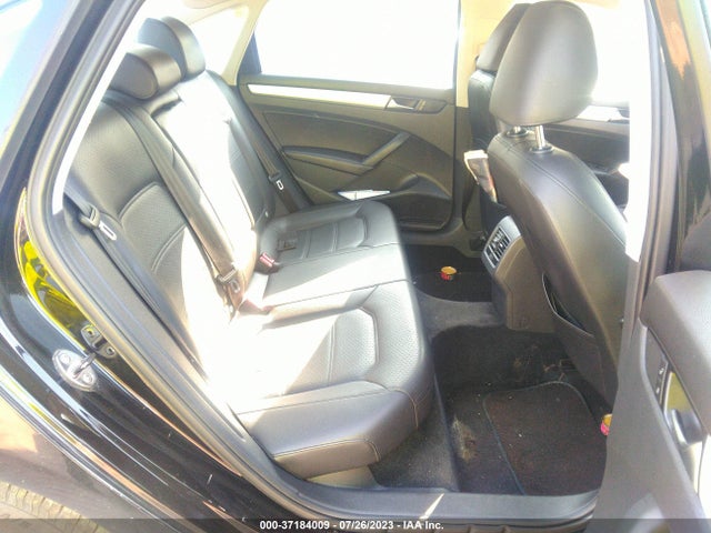 2013 VOLKSWAGEN PASSAT SE VIN: 1VWBP7A33DC061270