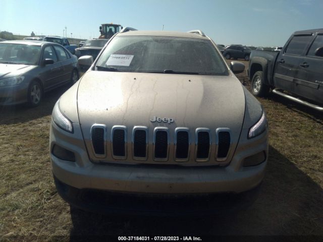 1C4PJMCB6FW672604 Jeep Cherokee Latitude