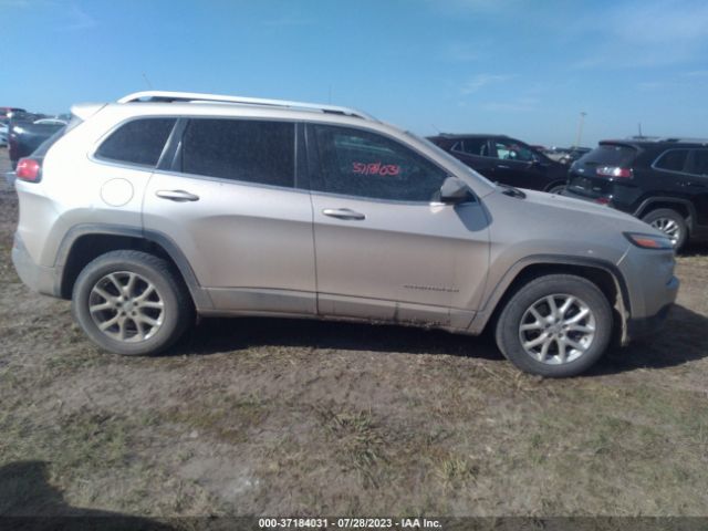 1C4PJMCB6FW672604 Jeep Cherokee Latitude