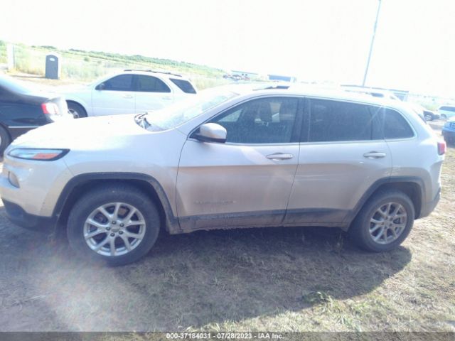 1C4PJMCB6FW672604 Jeep Cherokee Latitude