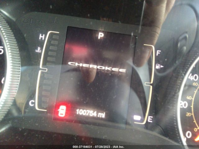 1C4PJMCB6FW672604 Jeep Cherokee Latitude