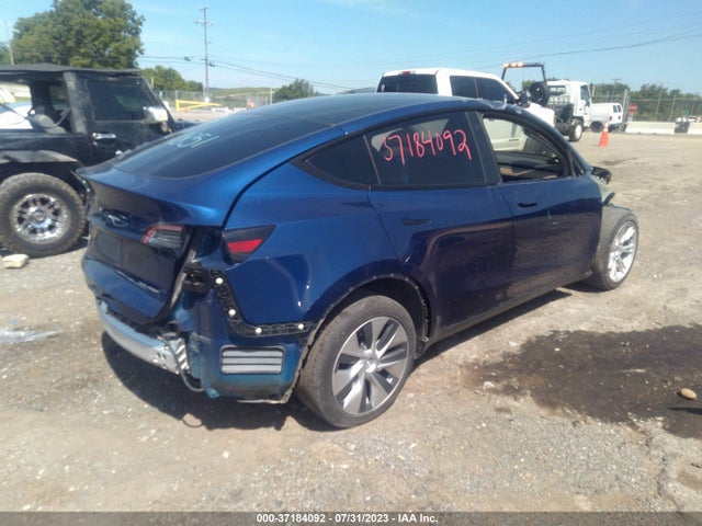 Tesla Model Y Long Range 2021 5YJYGDEEXMF116999 Image 11