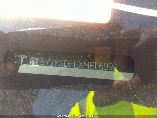 Tesla Model Y Long Range 2021 5YJYGDEEXMF116999 Image 16