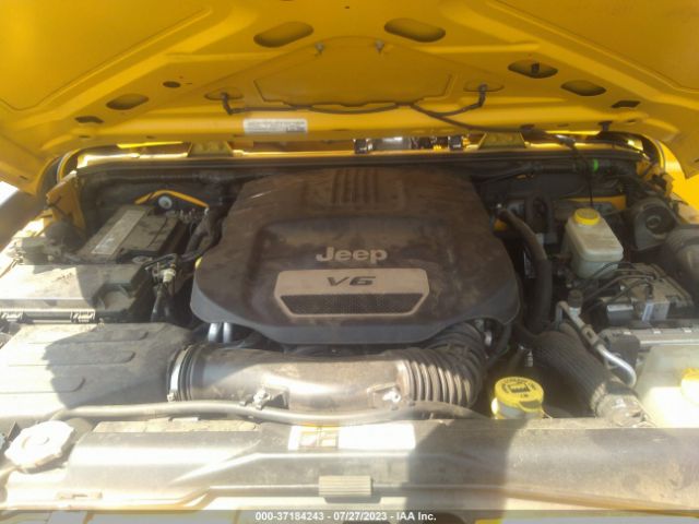 1C4BJWDG9FL568089 Jeep Wrangler Unlimited Sport