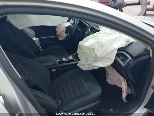 3FA6P0H77HR392726 Ford FUSION SE
