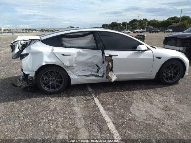 5YJ3E1EA5PF589662 Tesla MODEL 3