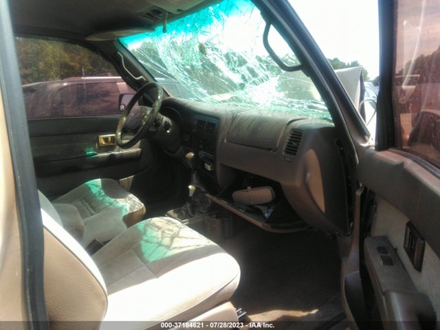1998 TOYOTA TACOMA VIN: 4TAWM72NXWZ009322