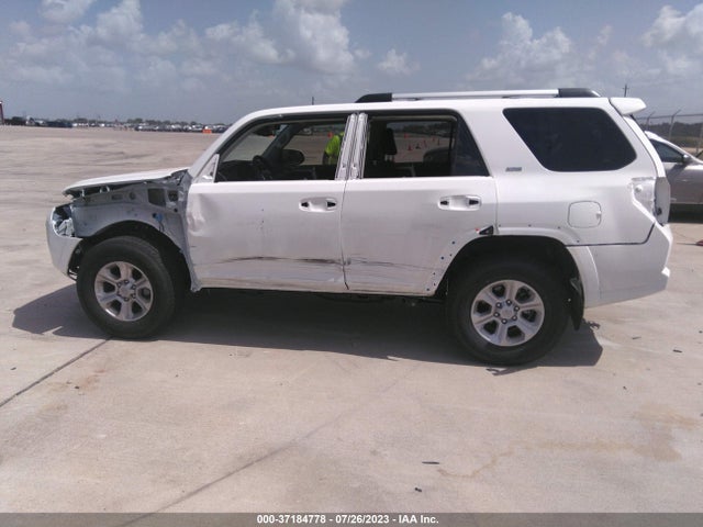 Toyota 4runner Sr5 Premium 2023 JTEFU5JR5P5289913 Image 15