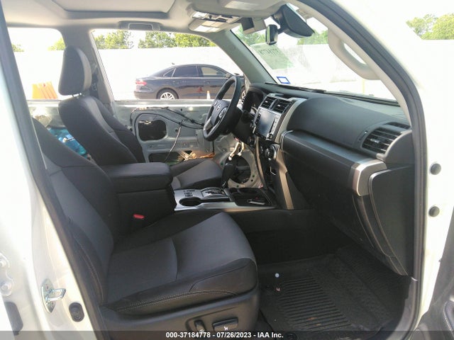 Toyota 4runner Sr5 Premium 2023 JTEFU5JR5P5289913 Image 5