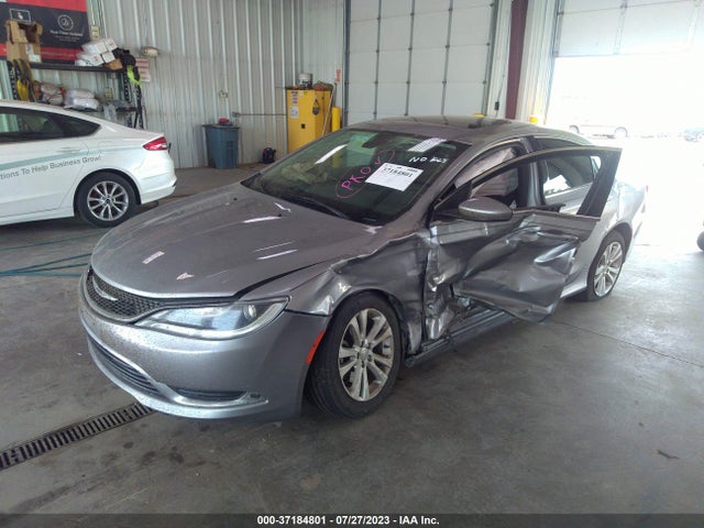 Chrysler 200 Limited 2015 1C3CCCAB0FN669391 Image 2