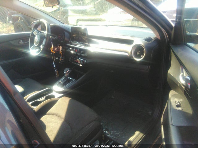 2019 KIA FORTE LXS VIN: 3KPF24AD4KE099400