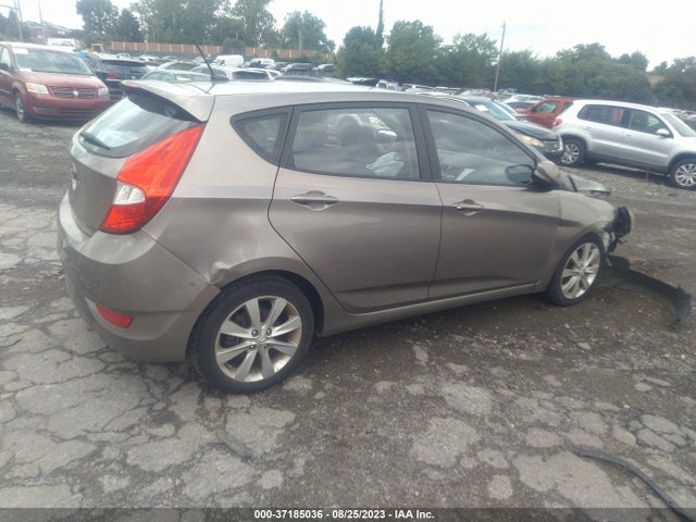 Hyundai ACCENT SE 2014 KMHCU5AE4EU178742 Image 10