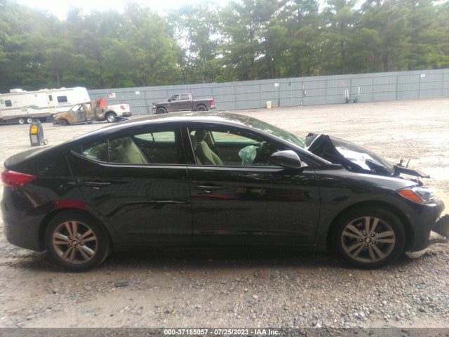 2018 HYUNDAI ELANTRA SEL VIN: 5NPD84LF7JH389984