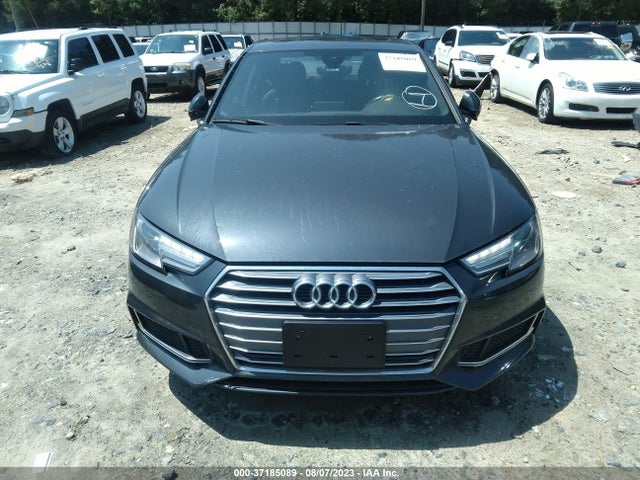 WAUGMAF40KA015532 Audi A4 Premium/titanium Premium