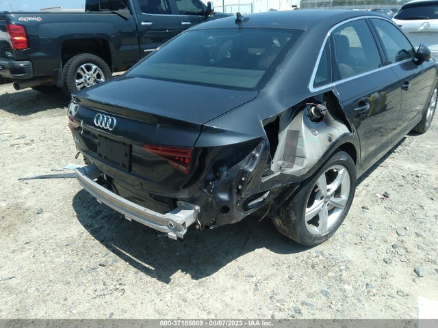 WAUGMAF40KA015532 Audi A4 Premium/titanium Premium